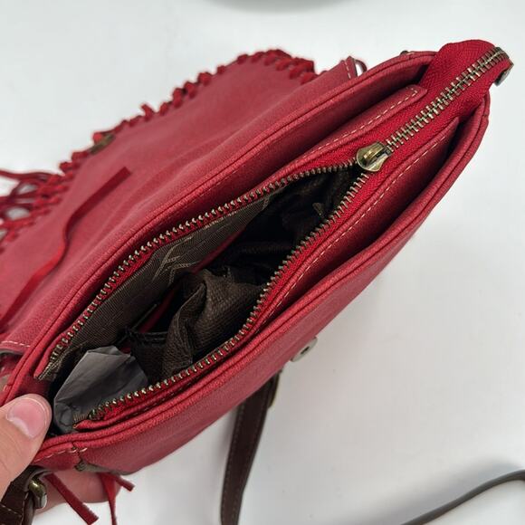 NWOT Wrangler red Embroidered Fringe Crossbody bag - Picture 6 of 7